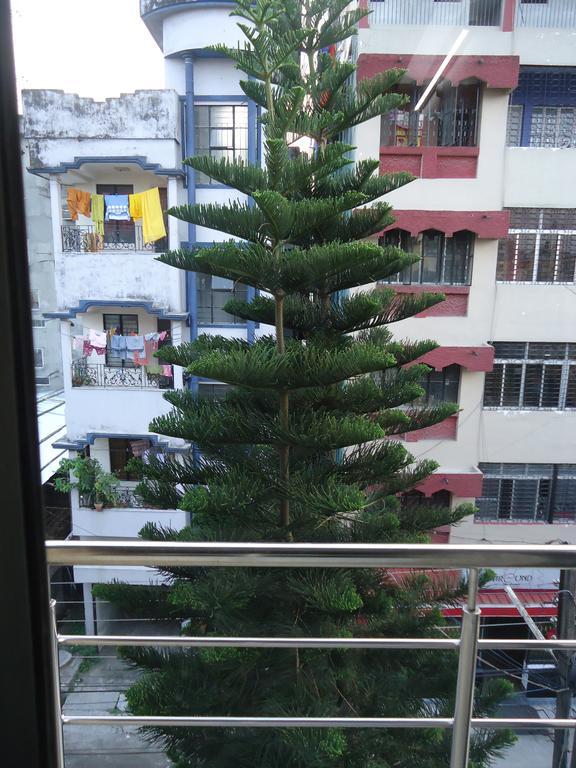 Hotel Debjyoti Siliguri Quarto foto