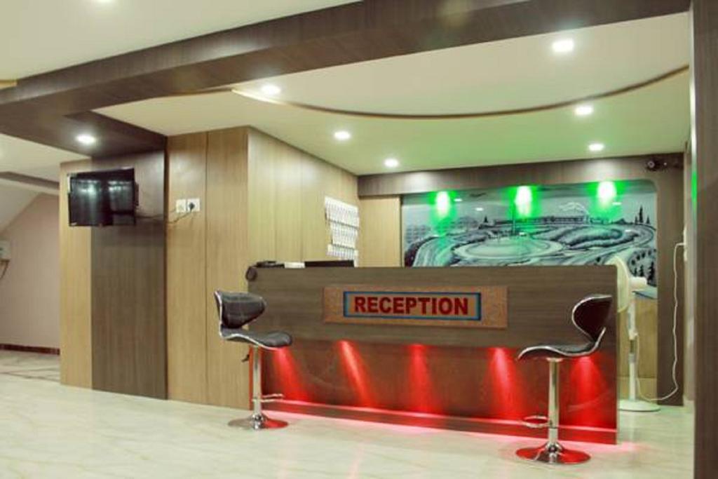 Hotel Debjyoti Siliguri Exterior foto