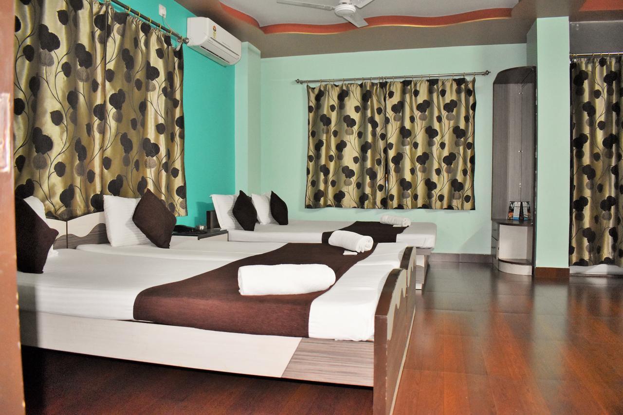 Hotel Debjyoti Siliguri Exterior foto